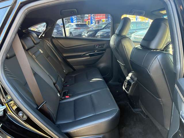 トヨタ ハリアー　ハイブリッド ２．５ ハイブリッド Ｅ－ＦＯＵＲ プログレス メタル アンド レザーパッケージ ４ＷＤ R1年 (東北) 99