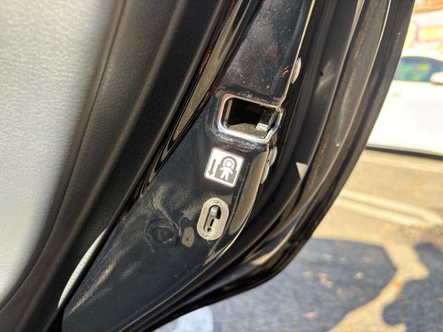 トヨタ ハリアー　ハイブリッド ２．５ ハイブリッド Ｅ－ＦＯＵＲ プログレス メタル アンド レザーパッケージ ４ＷＤ R1年 (東北) 99