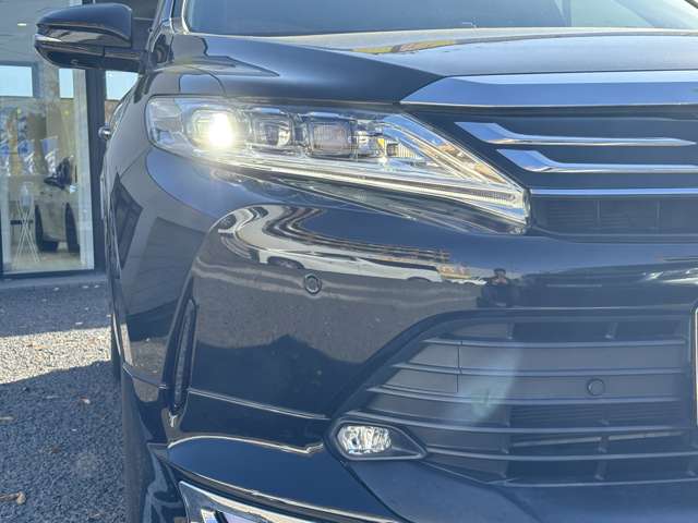 トヨタ ハリアー　ハイブリッド ２．５ ハイブリッド Ｅ－ＦＯＵＲ プログレス メタル アンド レザーパッケージ ４ＷＤ R1年 (東北) 99