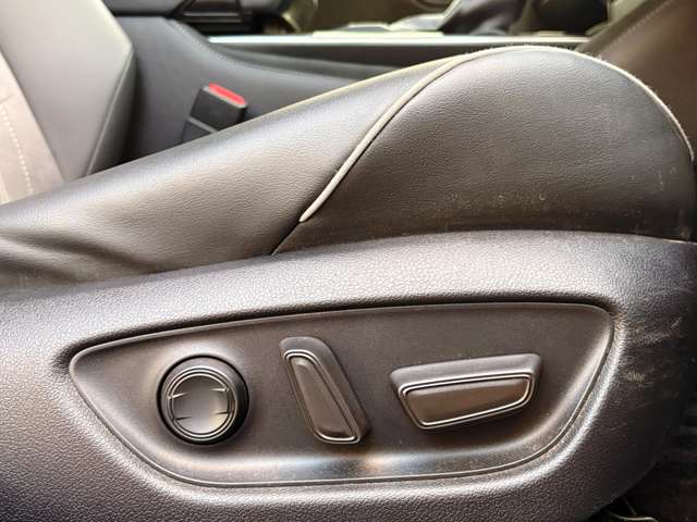 トヨタ クラウン　ハイブリッド ハイブリッド ２．５ ＲＳ アドバンス R1年 (東北) 99