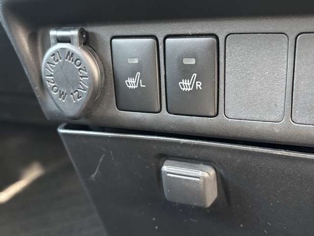 トヨタ ルーミー １．０ カスタム Ｇ R4年 (東北) 99