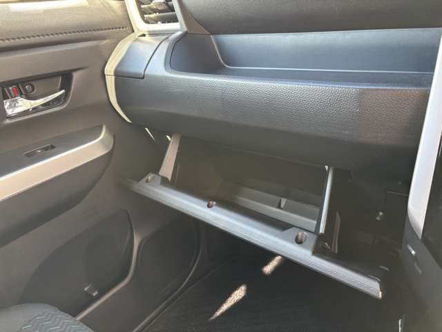 トヨタ ルーミー １．０ カスタム Ｇ R4年 (東北) 99