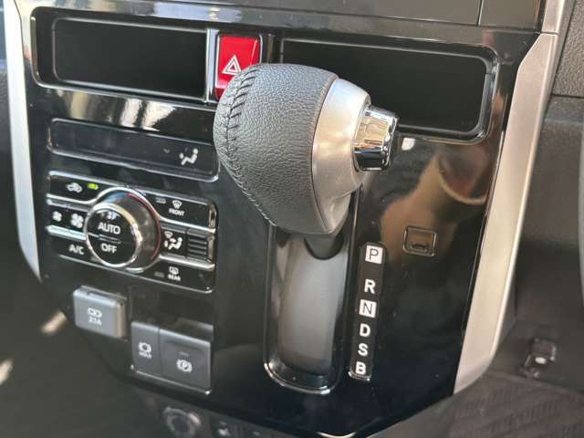 トヨタ ルーミー １．０ カスタム Ｇ R4年 (東北) 99