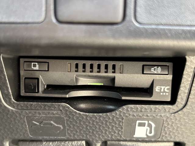 トヨタ ルーミー １．０ カスタム Ｇ R4年 (東北) 99