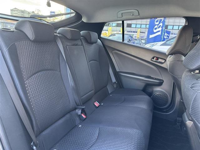 トヨタ プリウス １．８ Ｓ H28年 (東北) 99