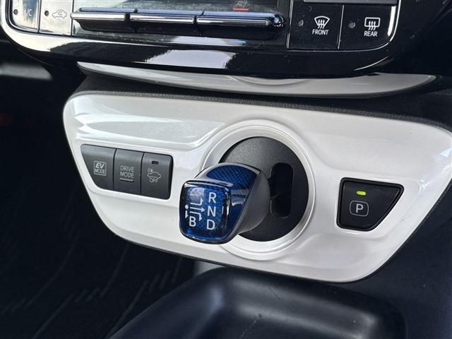 トヨタ プリウス １．８ Ｓ H28年 (東北) 99