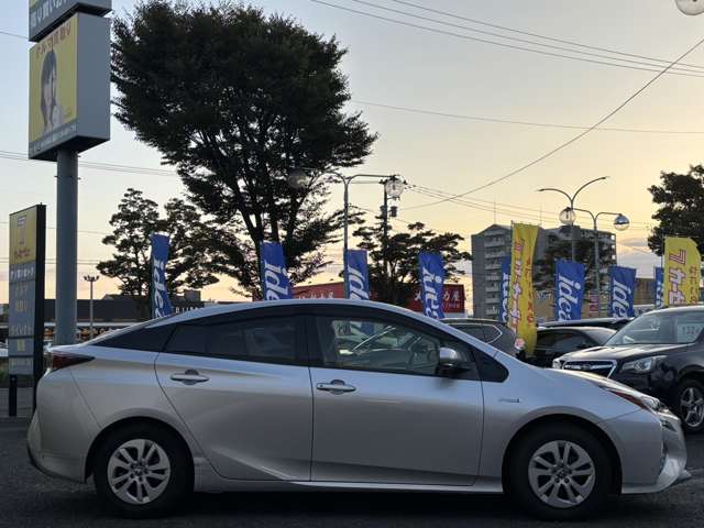 トヨタ プリウス １．８ Ｓ H28年 (東北) 99