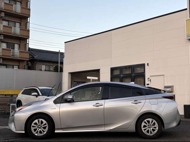 トヨタ プリウス １．８ Ｓ H28年 (東北) 99