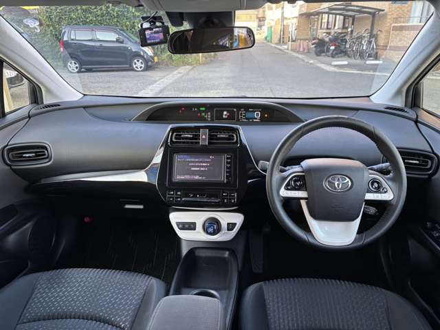 トヨタ プリウス １．８ Ｓ H28年 (東北) 99