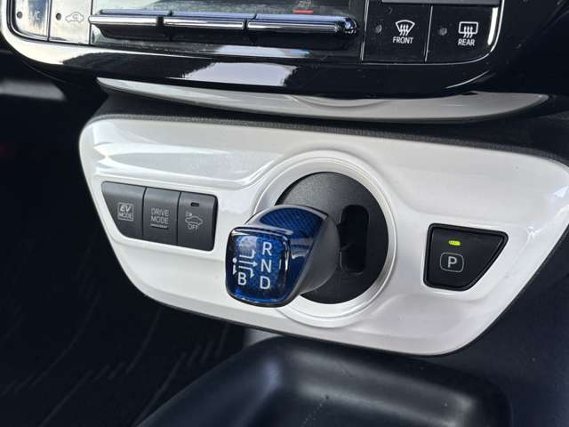 トヨタ プリウス １．８ Ｓ H28年 (東北) 99