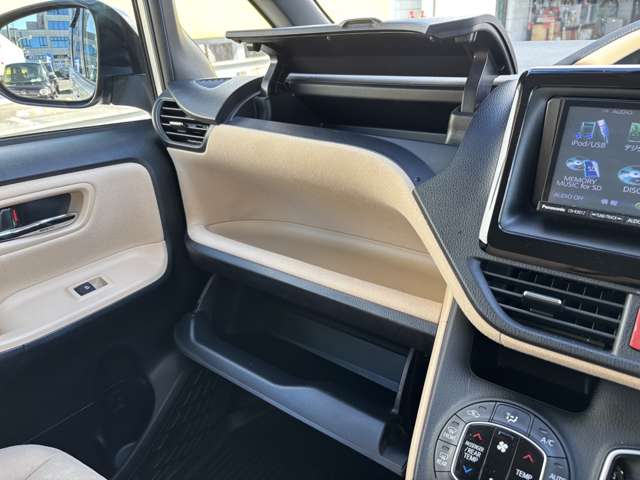 トヨタ ノア １．８ ハイブリッド Ｇ H28年 (東北) 99