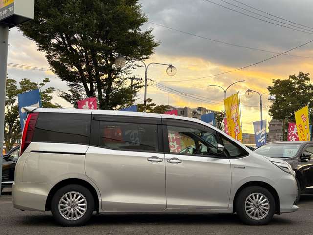 トヨタ ノア １．８ ハイブリッド Ｇ H28年 (東北) 99