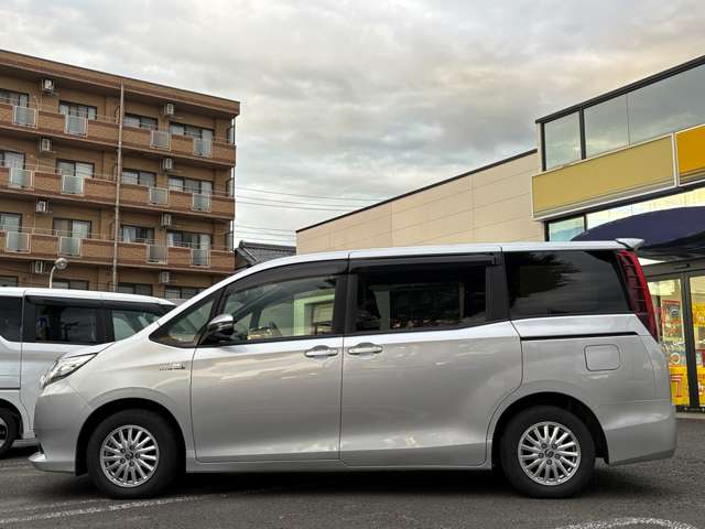 トヨタ ノア １．８ ハイブリッド Ｇ H28年 (東北) 99