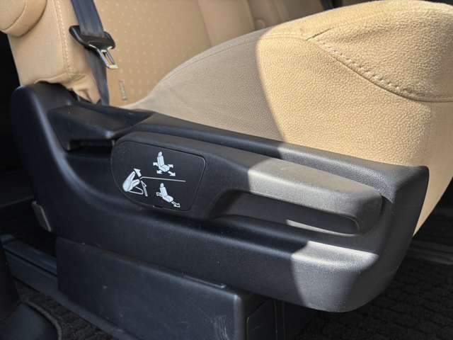 トヨタ ノア １．８ ハイブリッド Ｇ H28年 (東北) 99