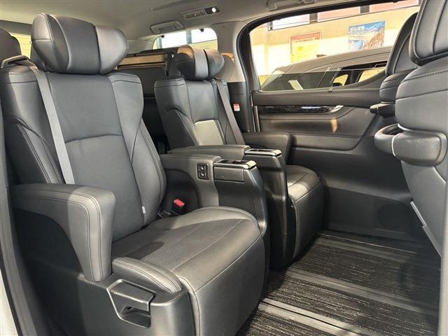 トヨタ アルファード　ハイブリッド ハイブリッド ２．５ ＳＲ Ｃパッケージ Ｅ－ＦＯＵＲ ４ＷＤ R5年 (東北) 99