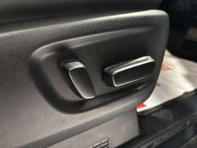 トヨタ アルファード　ハイブリッド ハイブリッド ２．５ ＳＲ Ｃパッケージ Ｅ－ＦＯＵＲ ４ＷＤ R5年 (東北) 99