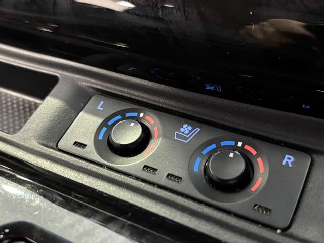 トヨタ アルファード　ハイブリッド ハイブリッド ２．５ ＳＲ Ｃパッケージ Ｅ－ＦＯＵＲ ４ＷＤ R5年 (東北) 99