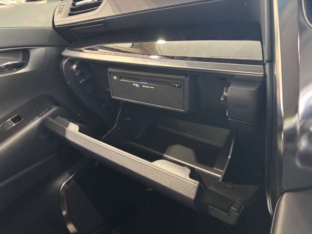 トヨタ アルファード　ハイブリッド ハイブリッド ２．５ ＳＲ Ｃパッケージ Ｅ－ＦＯＵＲ ４ＷＤ R5年 (東北) 99