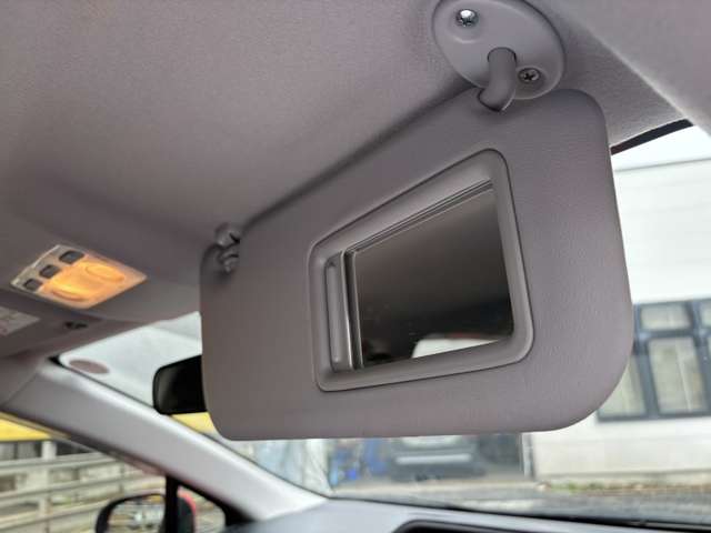 トヨタ アクア １．５ Ｓ R1年 (東北) 99