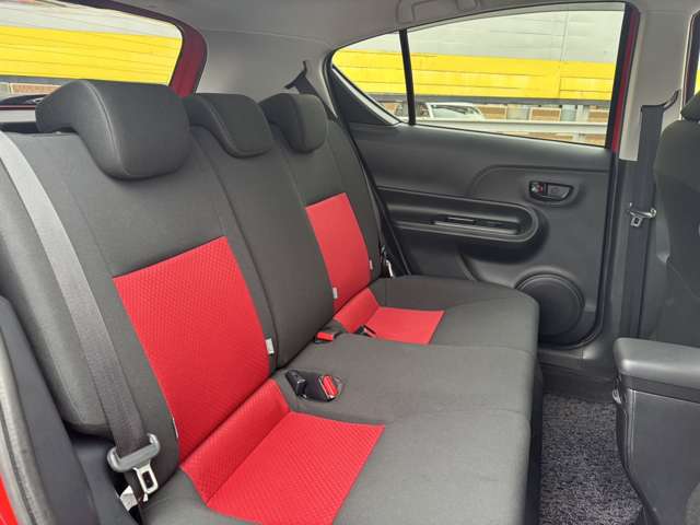 トヨタ アクア １．５ Ｓ R1年 (東北) 99