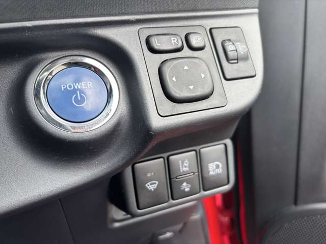 トヨタ アクア １．５ Ｓ R1年 (東北) 99