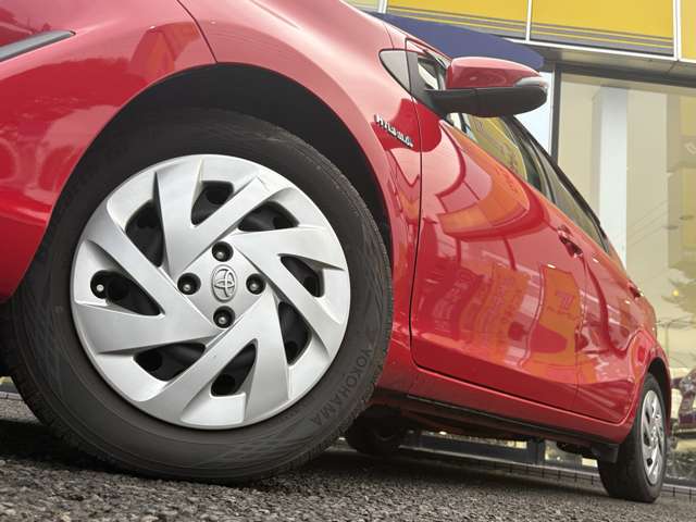 トヨタ アクア １．５ Ｓ R1年 (東北) 99