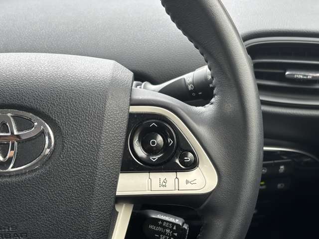 トヨタ プリウス １．８ Ｓ セーフティ プラス Ｅ－ＦＯＵＲ ４ＷＤ H29年 (東北) 99
