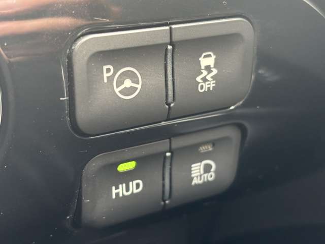 トヨタ プリウス １．８ Ｓ セーフティ プラス Ｅ－ＦＯＵＲ ４ＷＤ H29年 (東北) 99