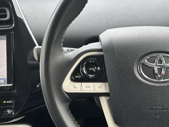 トヨタ プリウス １．８ Ｓ セーフティ プラス Ｅ－ＦＯＵＲ ４ＷＤ H29年 (東北) 99