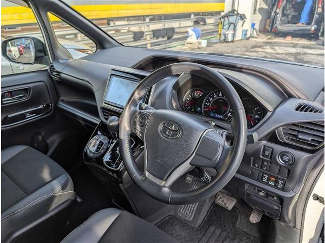 トヨタ ノア ２．０ ＳＩ ＷＸＢ H30年 (東北) 99