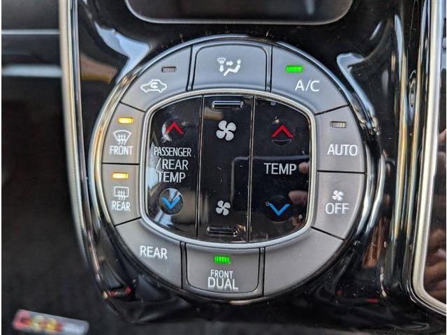 トヨタ ノア ２．０ ＳＩ ＷＸＢ H30年 (東北) 99