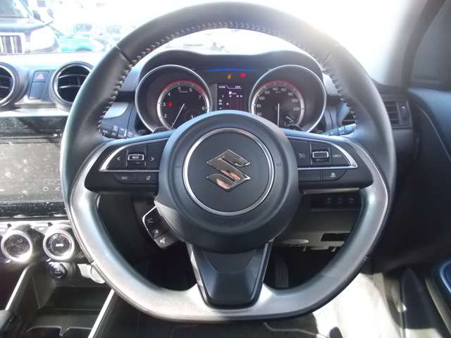 スズキ スイフト １．２ ハイブリッド ＲＳ セーフティパッケージ装着車 ４ＷＤ H29年 (東北) 99