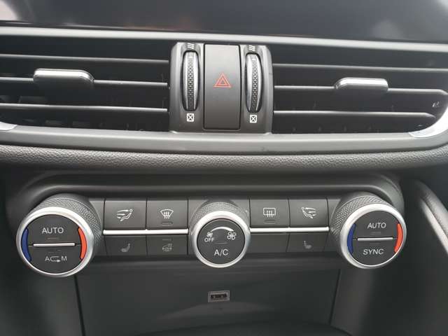 アルファロメオ ジュリア ヴェローチェ ４ＷＤ H30年 (東北) 99