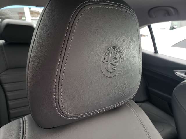 アルファロメオ ジュリア ヴェローチェ ４ＷＤ H30年 (東北) 99