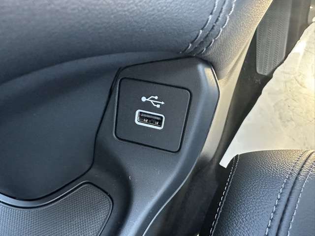 ホンダ ＺＲ－Ｖ ２．０ Ｅ：ＨＥＶ Ｚ R7年 (東海) 99