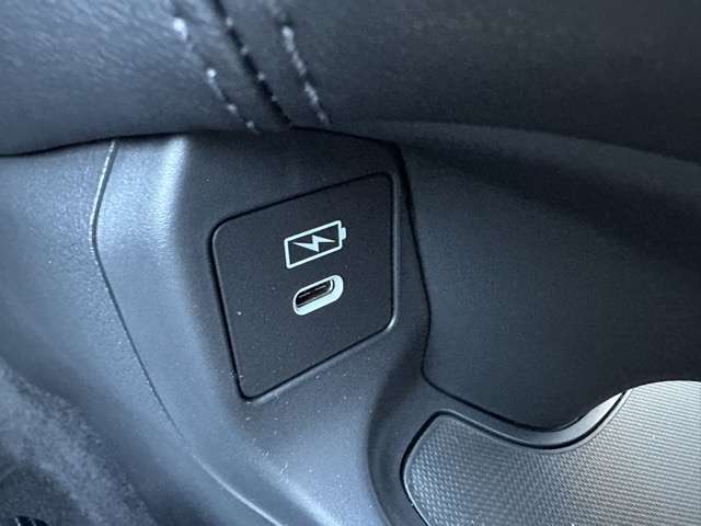 ホンダ ＺＲ－Ｖ ２．０ Ｅ：ＨＥＶ Ｚ R7年 (東海) 99