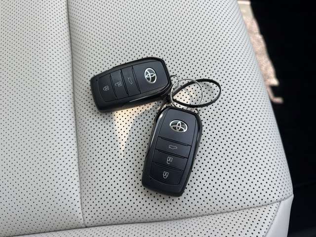 トヨタ クラウン　クロスオーバー　ハイブリッド ２．５ Ｇ アドバンスト レザー パッケージ Ｅ－ＦＯＵＲ ４ＷＤ R5年 (東海) 99