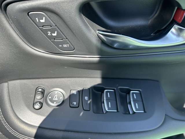 ホンダ ＺＲ－Ｖ ２．０ Ｅ：ＨＥＶ Ｚ ４ＷＤ R5年 (東海) 99