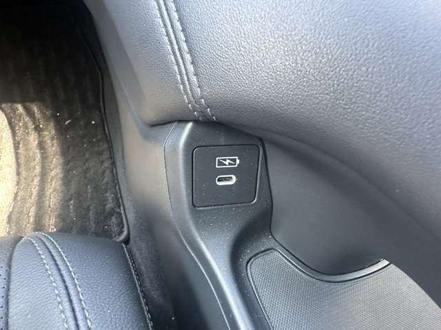 ホンダ ＺＲ－Ｖ ２．０ Ｅ：ＨＥＶ Ｚ ４ＷＤ R5年 (東海) 99