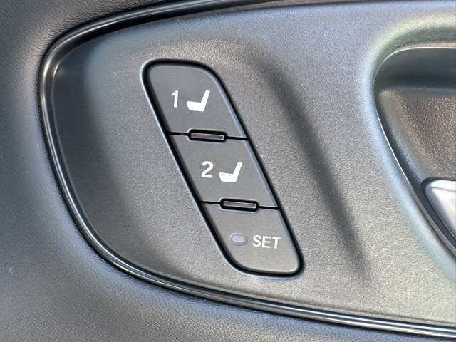 ホンダ ＺＲ－Ｖ ２．０ Ｅ：ＨＥＶ Ｚ R5年 (東海) 99