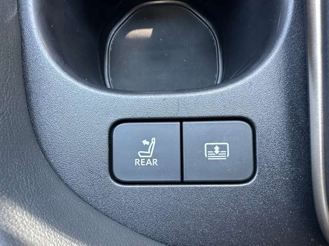 トヨタ クラウン　クロスオーバー　ハイブリッド ２．４ ＲＳ アドバンスト Ｅ－ＦＯＵＲ ＡＤＶＡＮＣＥＤ ４ＷＤ R5年 (東海) 99