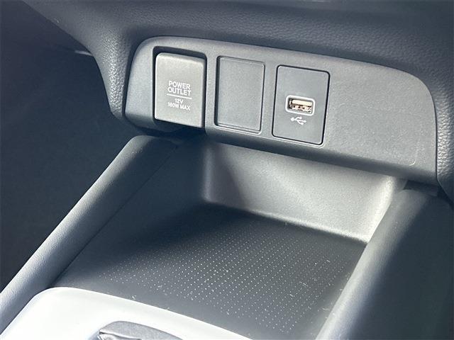 ホンダ フィット　ハイブリッド １．５ Ｅ：ＨＥＶ ホーム R6年 (東海) 99