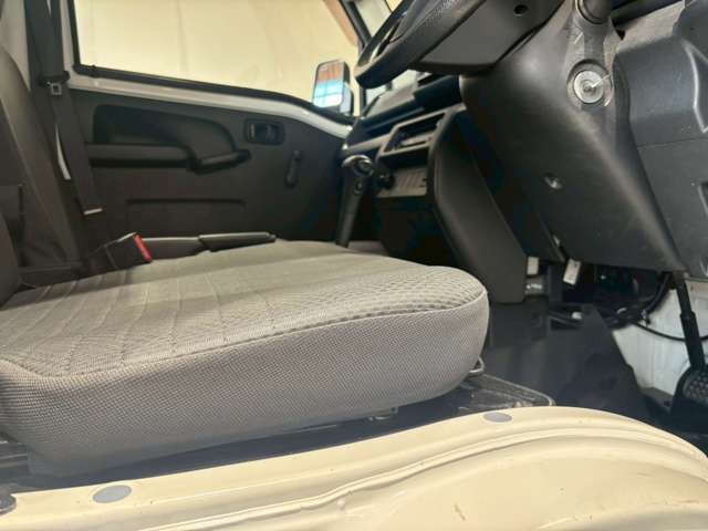 ダイハツ ハイゼットトラック ６６０ スタンダード ３方開 H29年 (近畿) 99