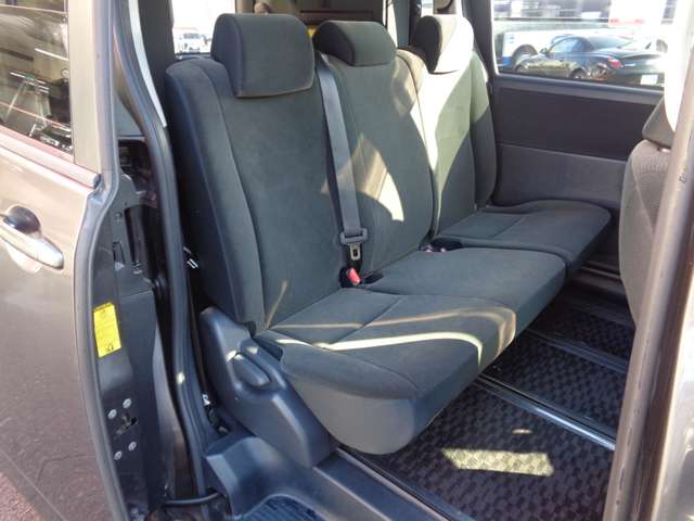 トヨタ ノア ２．０ Ｘ Ｌセレクション H24年 (中国) 99