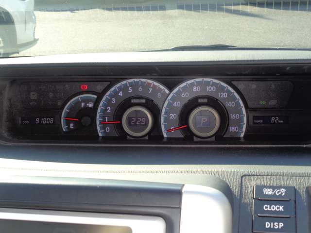 トヨタ ノア ２．０ Ｘ Ｌセレクション H24年 (中国) 99