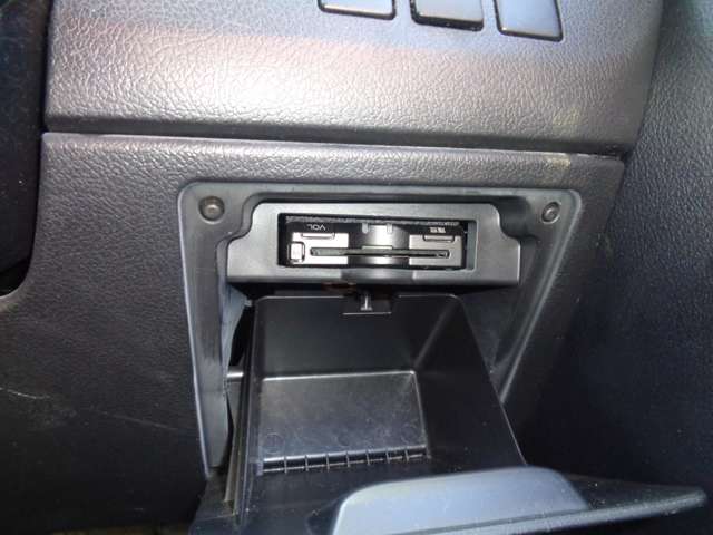 トヨタ ノア ２．０ Ｘ Ｌセレクション H24年 (中国) 99