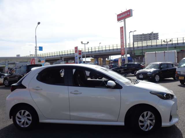 トヨタ ヤリス １．０ Ｇ R3年 (中国) 99