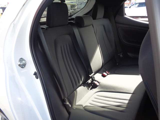 トヨタ ヤリス １．０ Ｇ R3年 (中国) 99