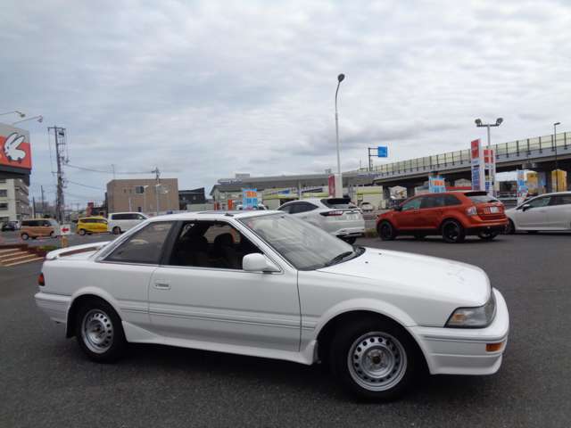 トヨタ カローラレビン １．６ ＧＴアペックス S62年 (中国) 99