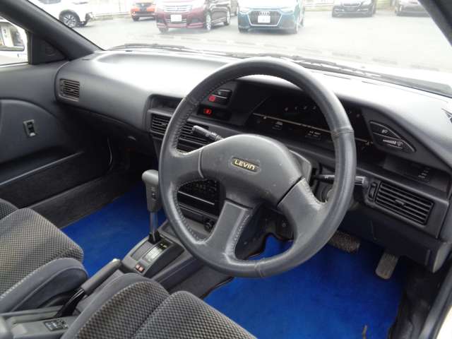 トヨタ カローラレビン １．６ ＧＴアペックス S62年 (中国) 99